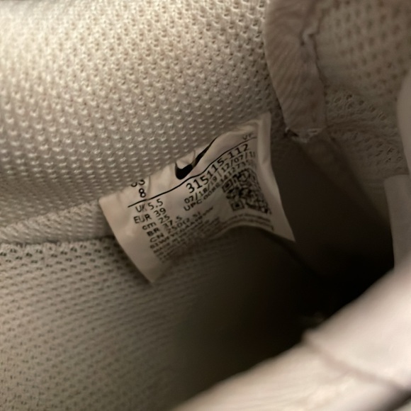 White Nike Air Force woman’s size 8 - Picture 6 of 6